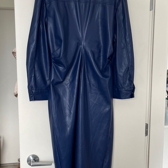 Gorgeous blue faux leather dress XXL - Picture 6 of 13
